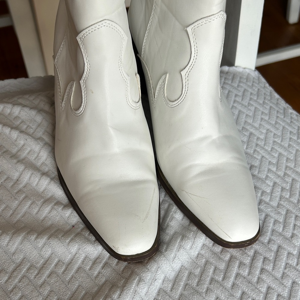 Source Unknown White Leather Western Heeled Boots - Picture 2 of 7